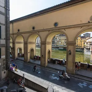 Vasari Next To Pontevecchio Florence